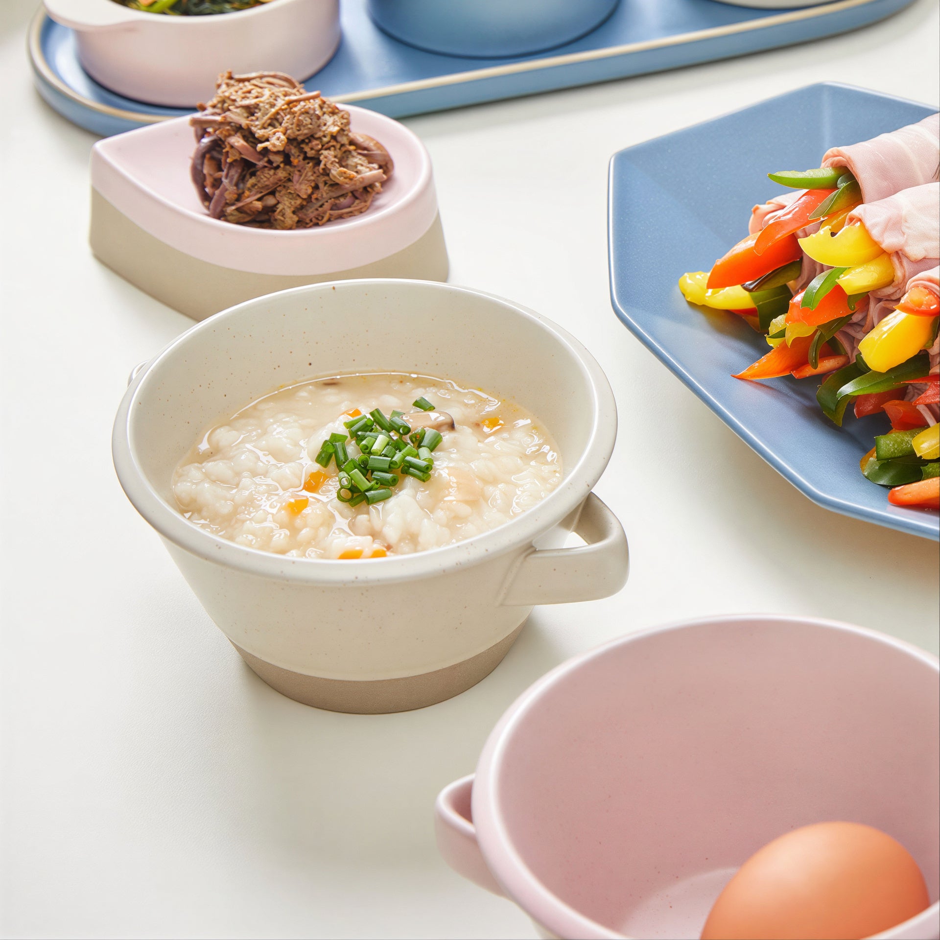 Costa Pastel Two-Tone Handled Bowl
