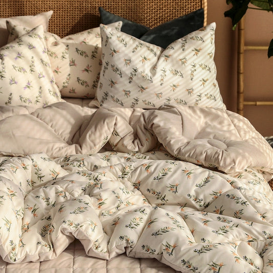 Bebe Flower Cozy Comforter & Pillow Set - detail view
