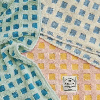 Oz Double-Sided Microfiber Blanket