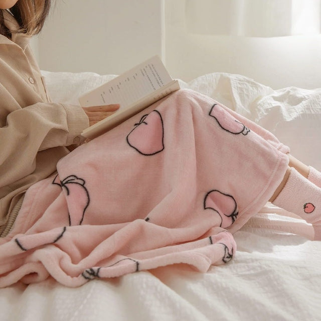 Momozzing Plush Blanket & Comforter
