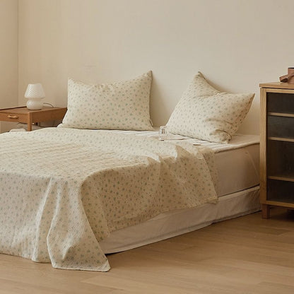 Summer Romance Seersucker Light Blanket + Pillowcase Set