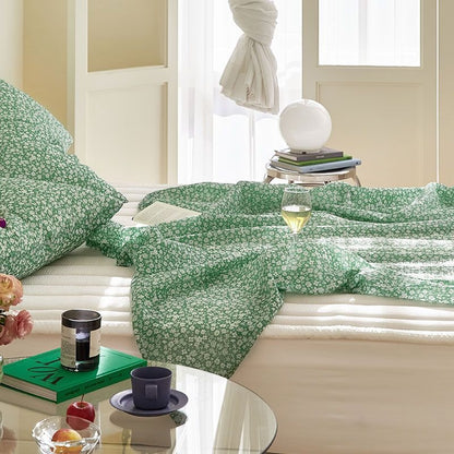 Summer Romance Seersucker Light Blanket + Pillowcase Set