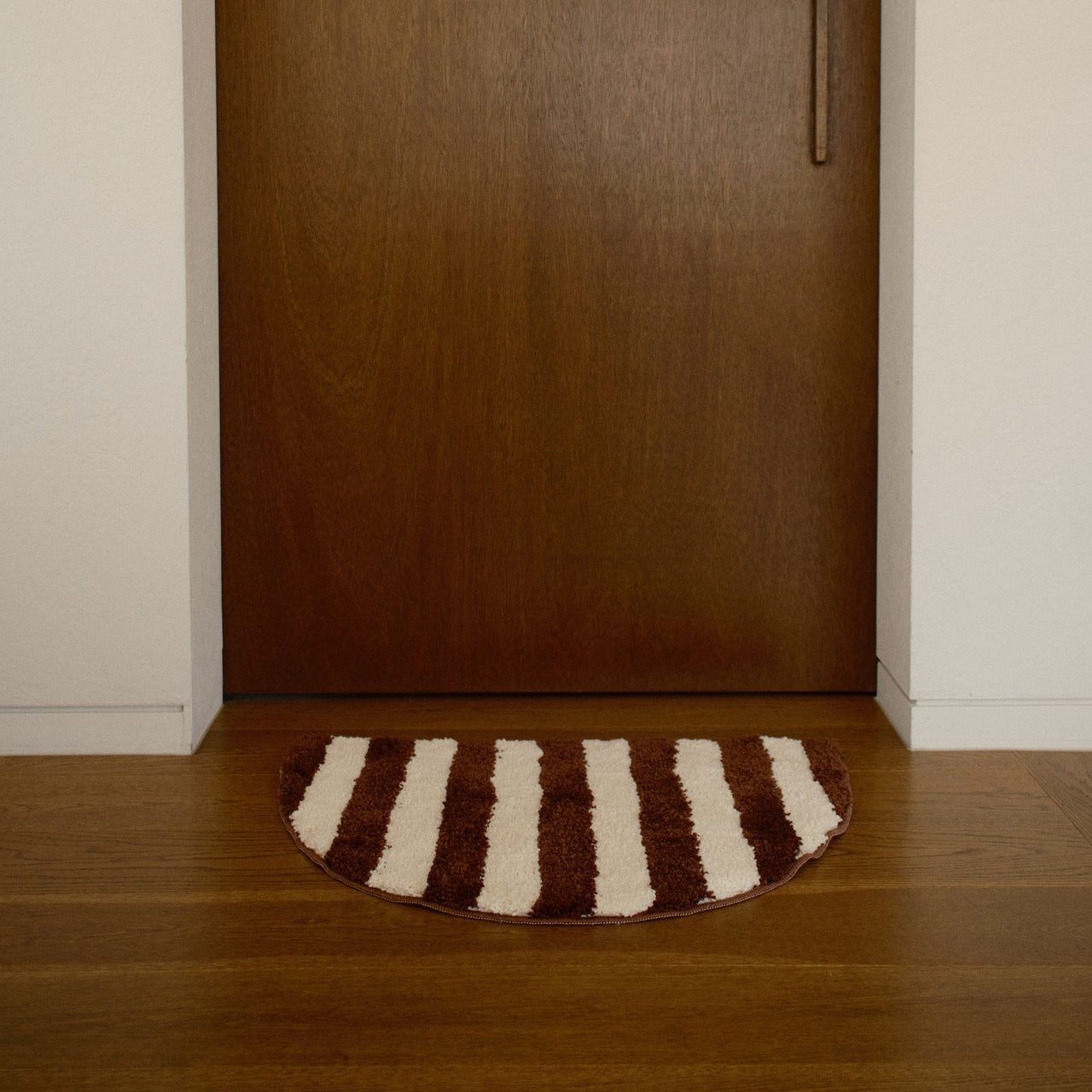 Mocha Stripe Half-Moon Accent Mat