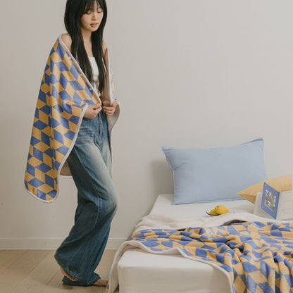 Creamy Plush Microfiber Blanket