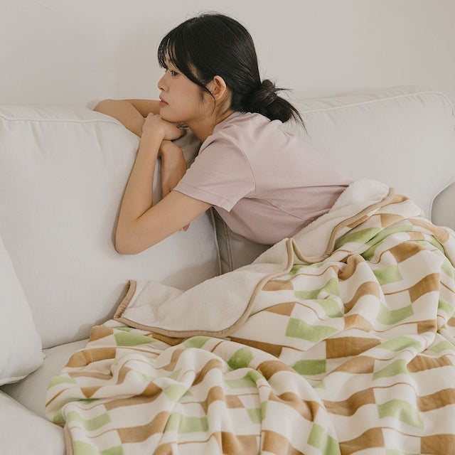Creamy Plush Microfiber Blanket