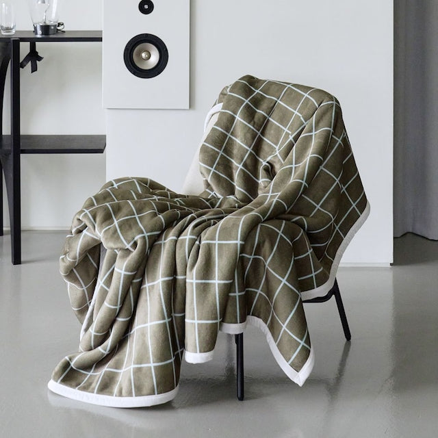 Blooming Flannel Microfiber All-Season Sherpa Blanket
