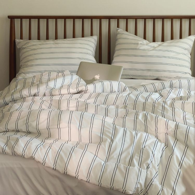 Self-Warming Stripe Comforter Set