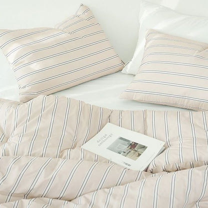 Self-Warming Stripe Comforter Set
