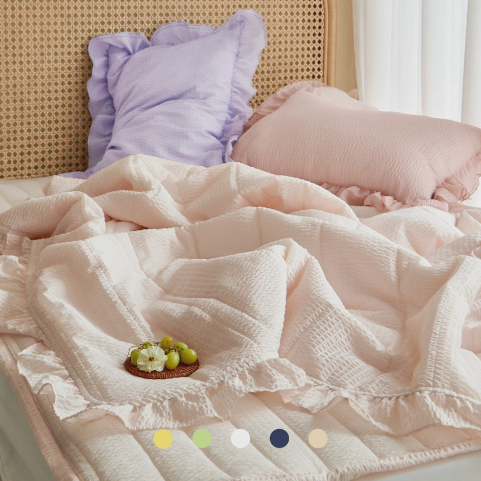 Pop Frill Seersucker Summer Comforter & Pillowcase Set