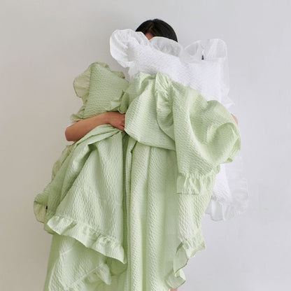 Pop Frill Seersucker Summer Comforter & Pillowcase Set