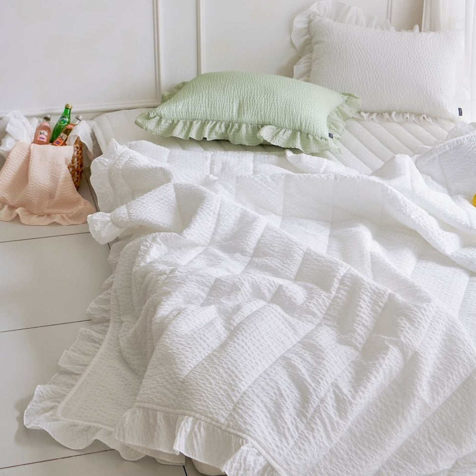 Pop Frill Seersucker Summer Comforter & Pillowcase Set