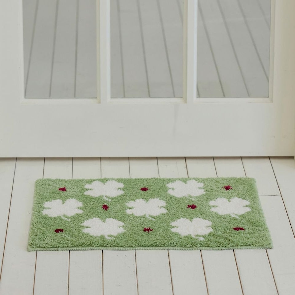Clover Olive Accent Rug